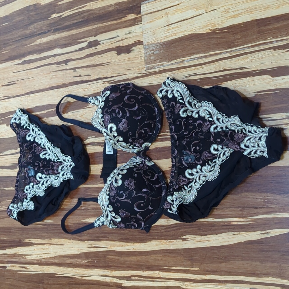 Felina bra panty lingerie set